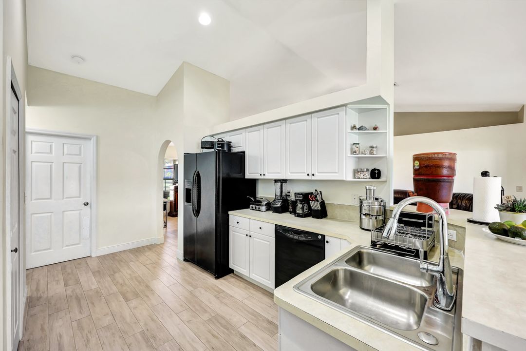 1309 SW 29th St, Cape Coral, FL 33914