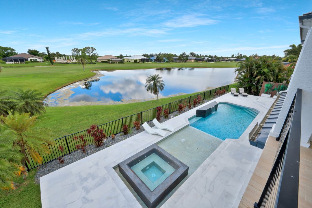 11929 Princess Grace Ct, Cape Coral, FL 33991
