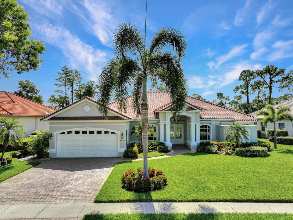 8028 Tiger Lily Dr, Naples, FL 34113