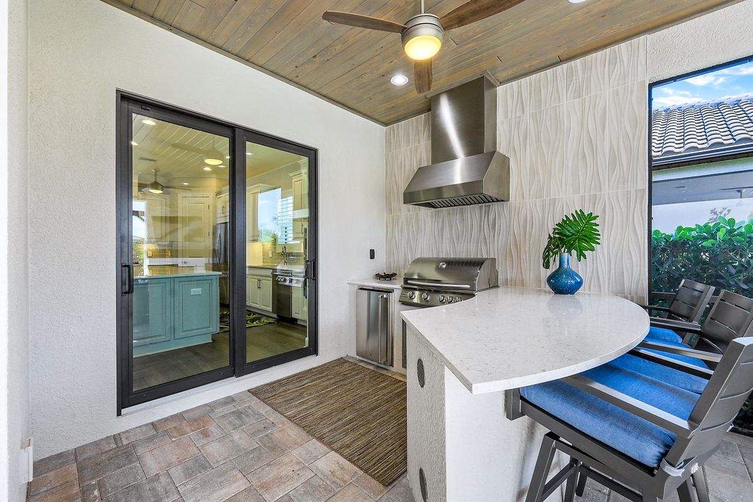 9500 Montelanico Loop, Naples, FL 34119