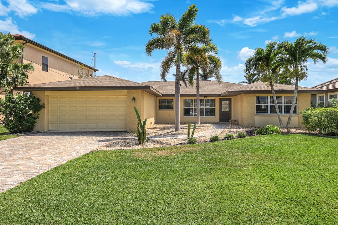 1504 El Dorado Pkwy W, Cape Coral, FL 33914