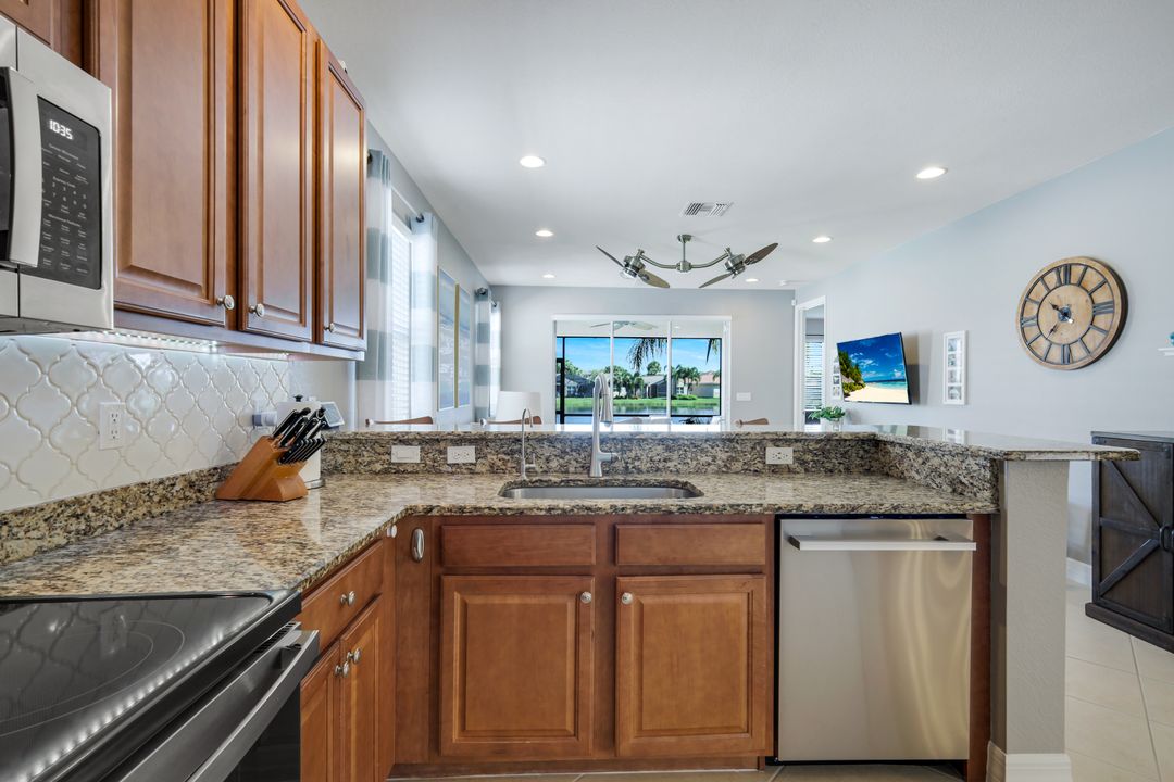 10443 Spruce Pine Ct, Fort Myers, FL 33913