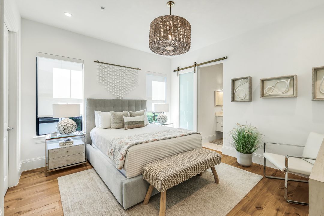 16320 Corsica Way #202, Naples, FL 34110