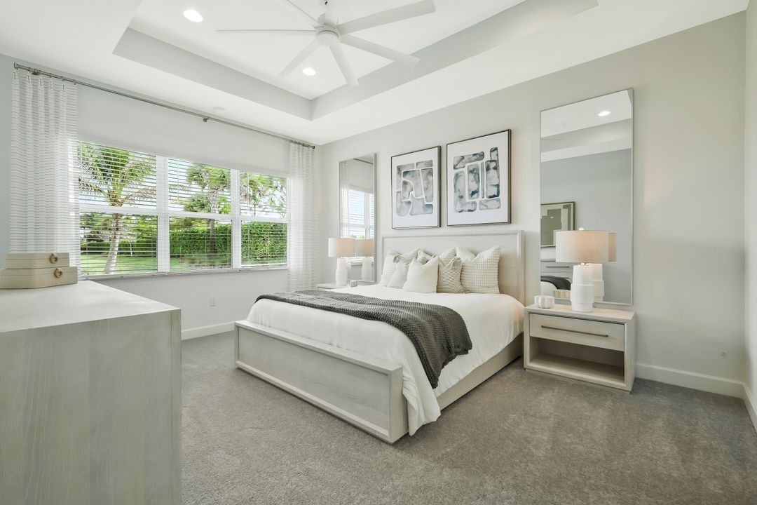11805 Drake Ln, Naples, FL 34120
