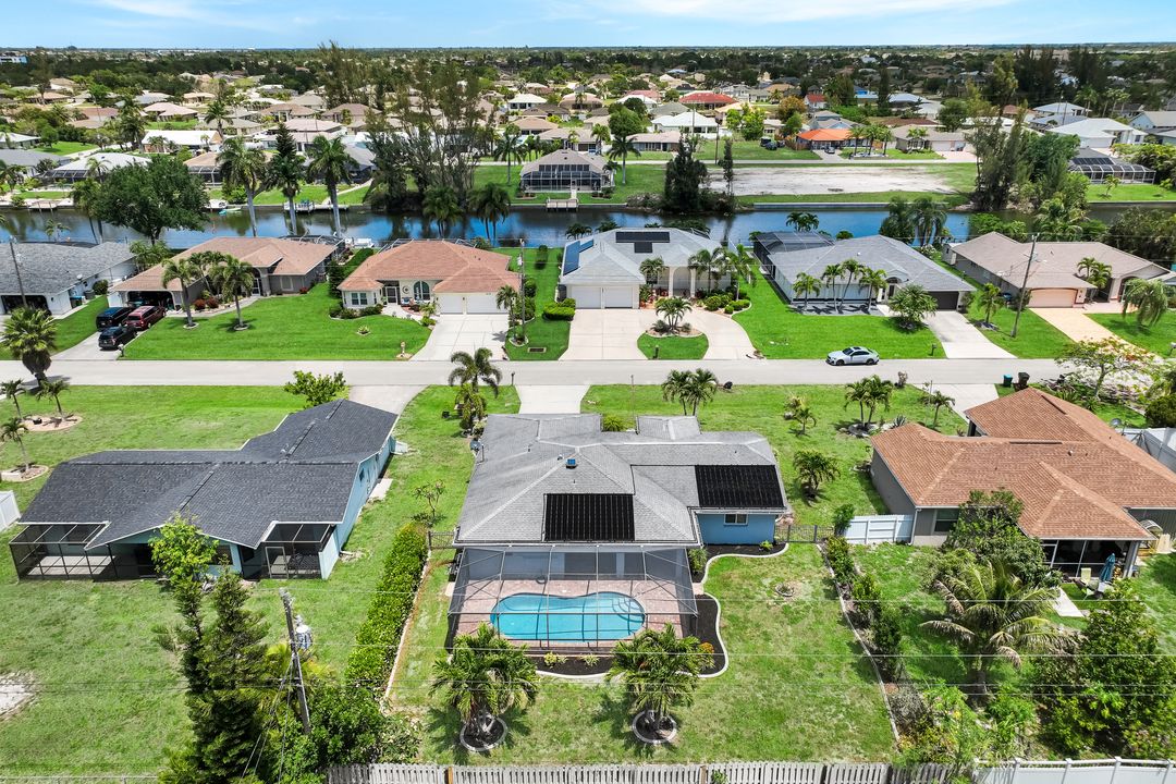 322 SE 17th St, Cape Coral, FL 33990