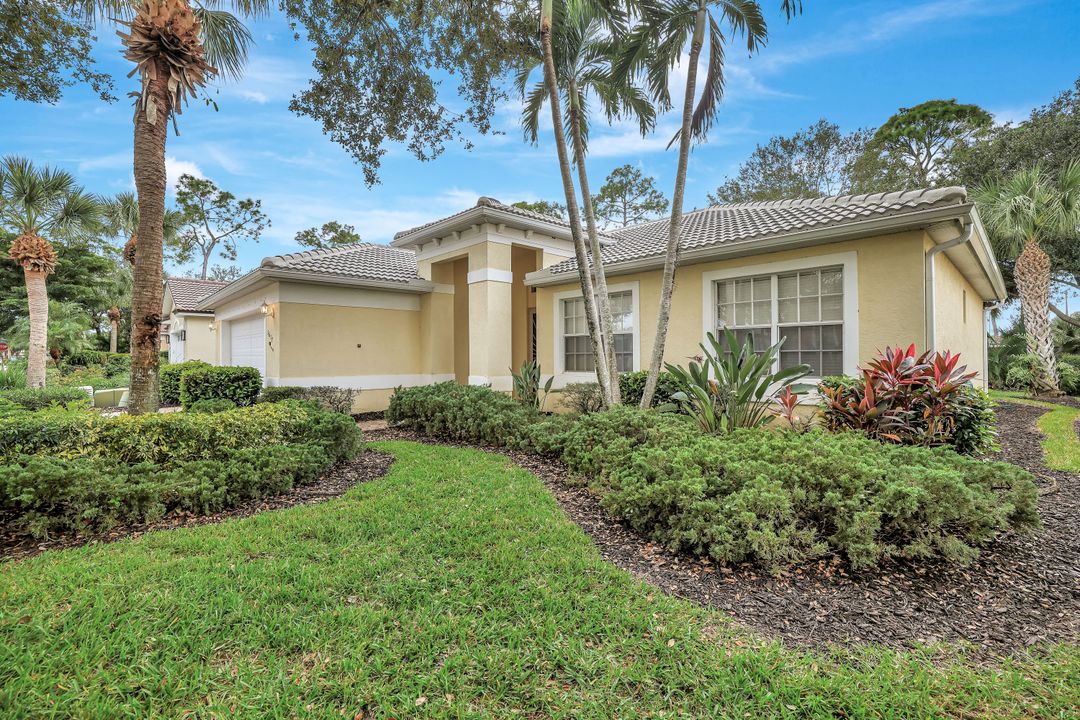 3617 Recreation Ln, Naples, FL 34116
