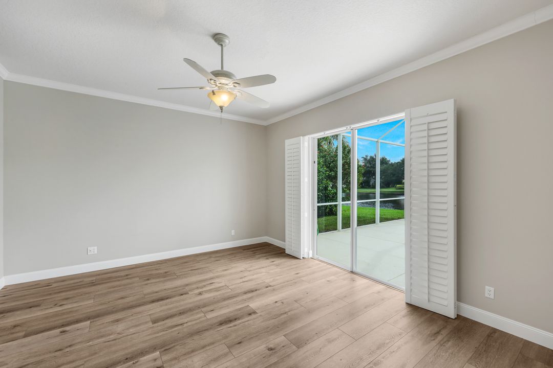 4362 Queen Elizabeth Way, Naples, FL 34119