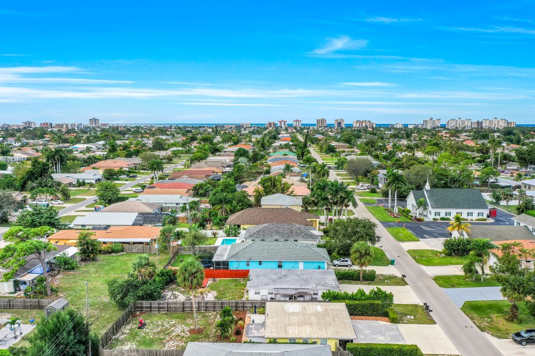 782 107th Ave N, Naples, FL 34108