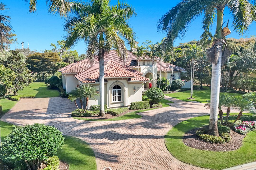 3122 Dahlia Way, Naples, FL 34105