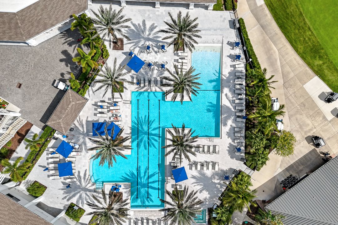 211 Via Napoli, Naples, FL 34105