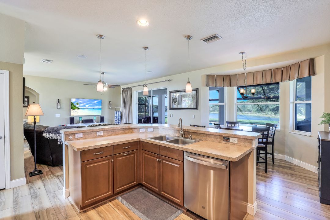 13600 Canolo Ct, Estero, FL 33928