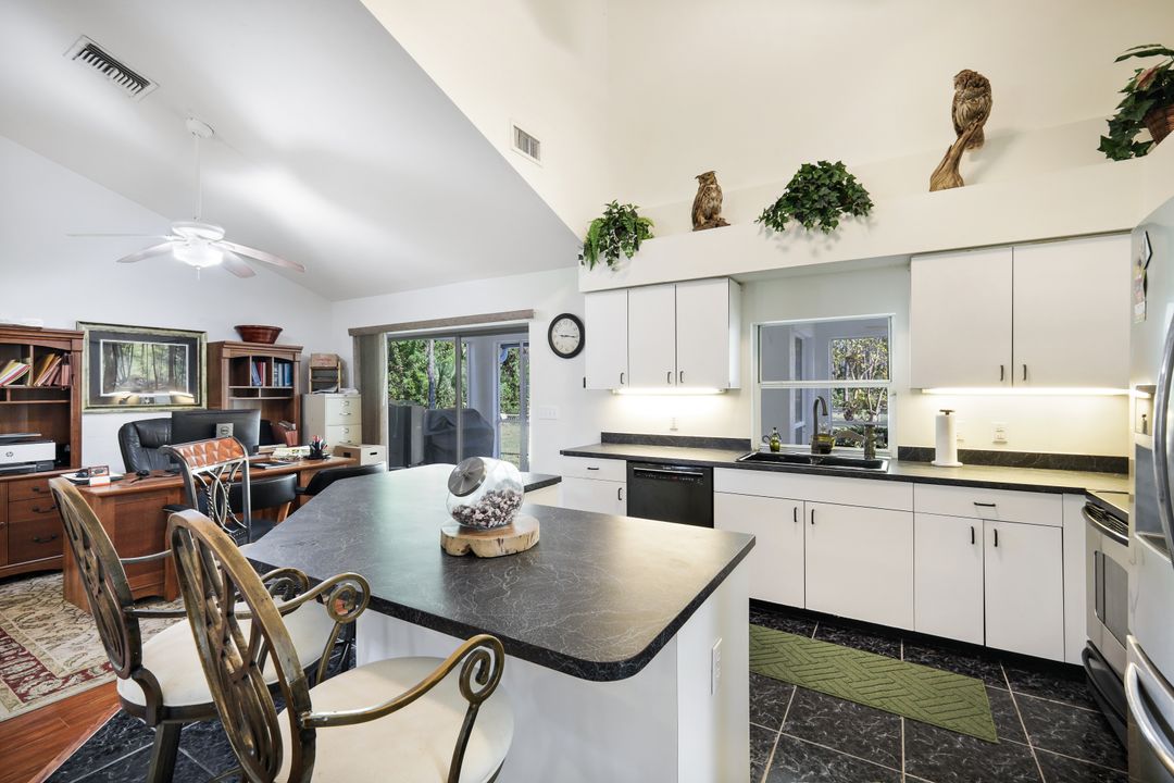 161 20th Ave NW, Naples, FL 34120