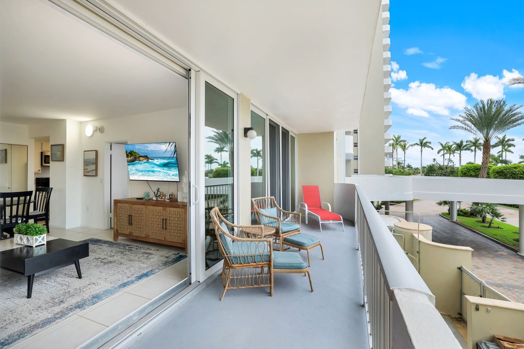 140 Seaview Ct #204S, Marco Island, FL 34145