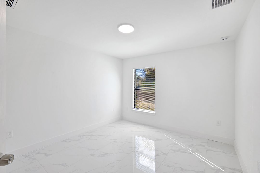 1213 Magnolia Ave, Lehigh Acres, FL 33972