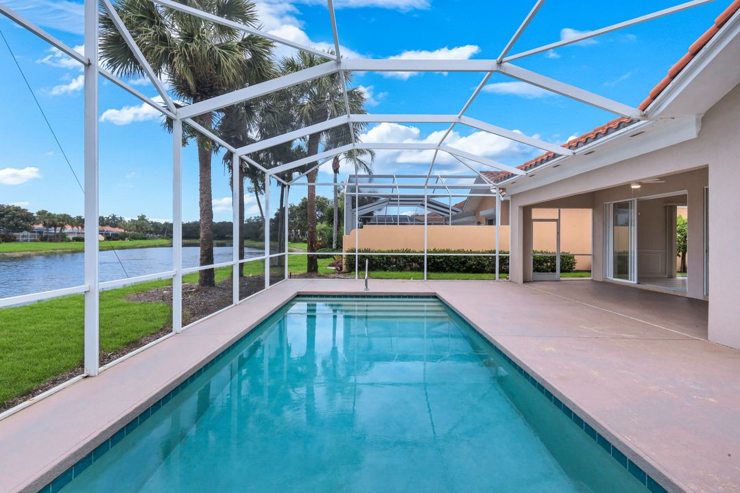 4471 Prescott Ln, Naples, FL 34119
