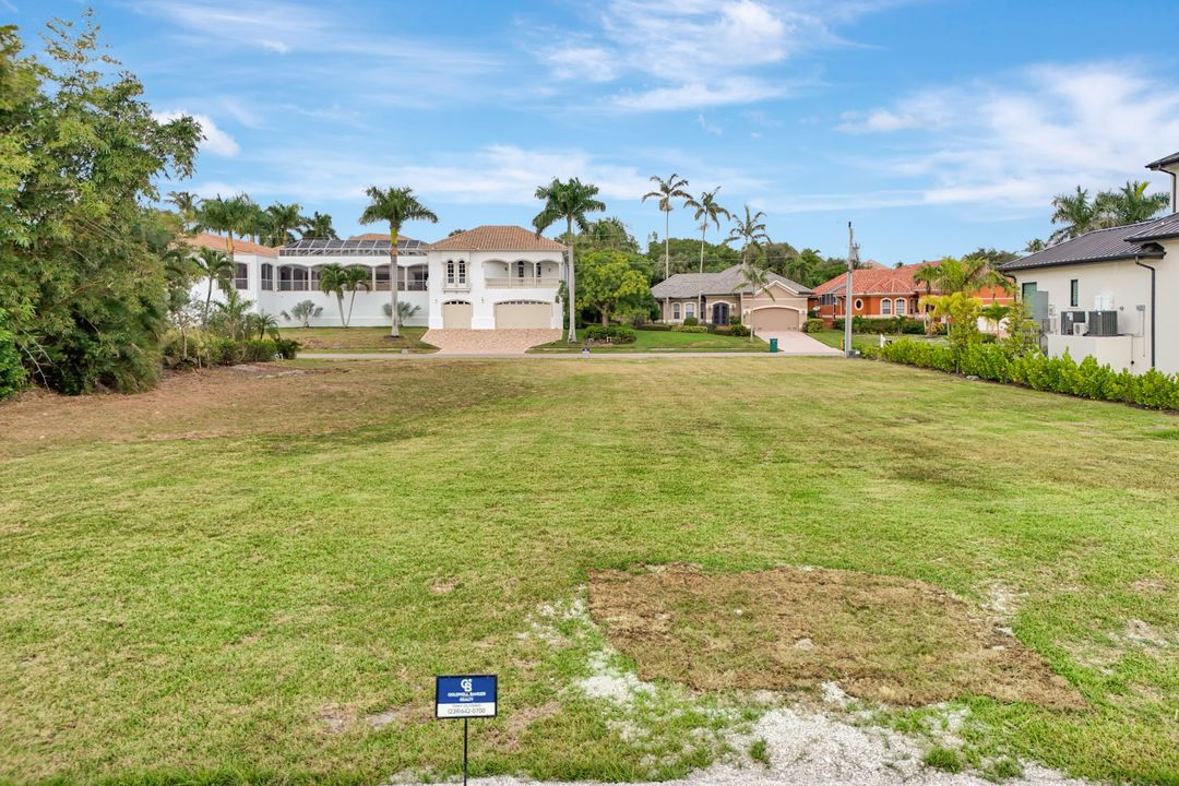 1741 Ludlow Rd, Marco Island, FL 34145