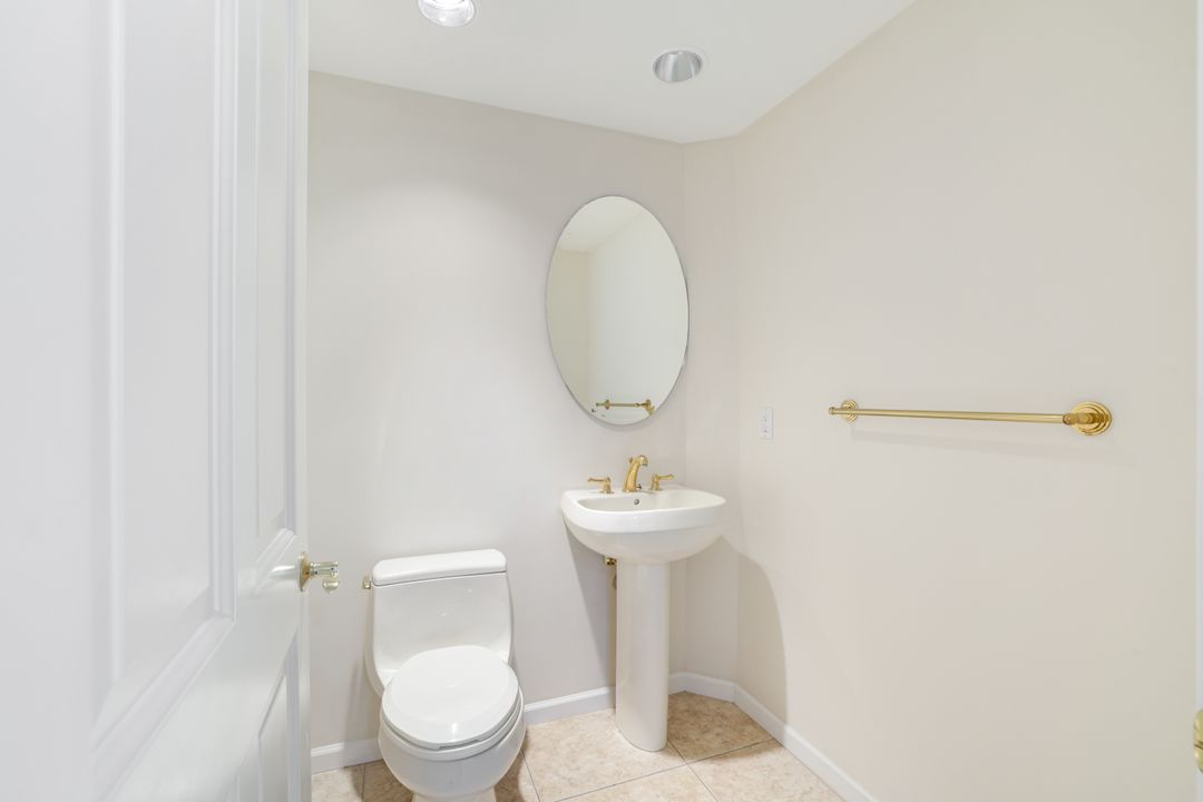 1060 Borghese Ln #1402, Naples, FL 34114