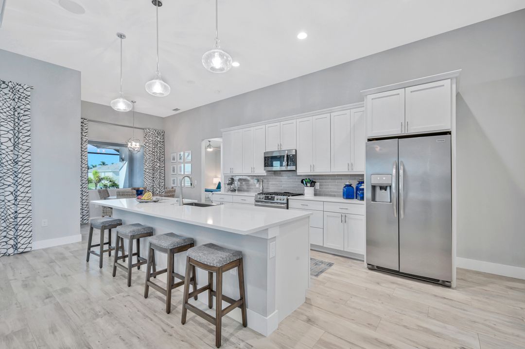 718 NW 36th Ave, Cape Coral, FL 33993