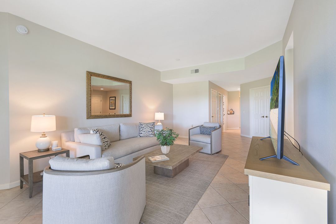 9211 Palmetto Ridge Dr #101, Bonita Springs, FL 34135