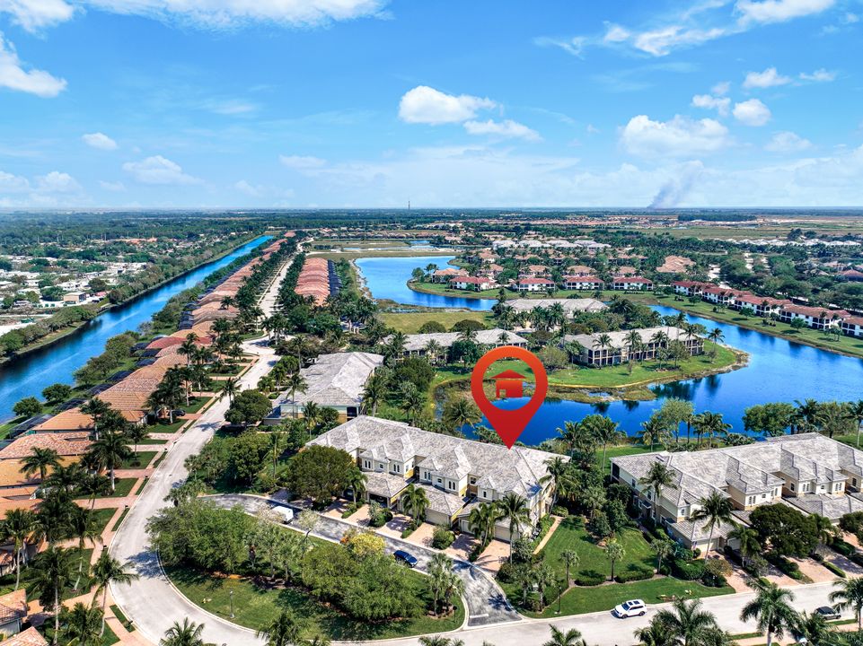 3093 Aviamar Cir #104, Naples, FL 34114