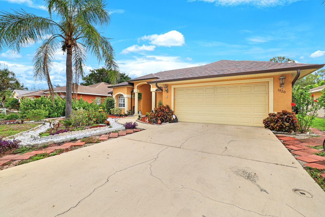 1920 Piccadilly Circus, Naples, FL 34112