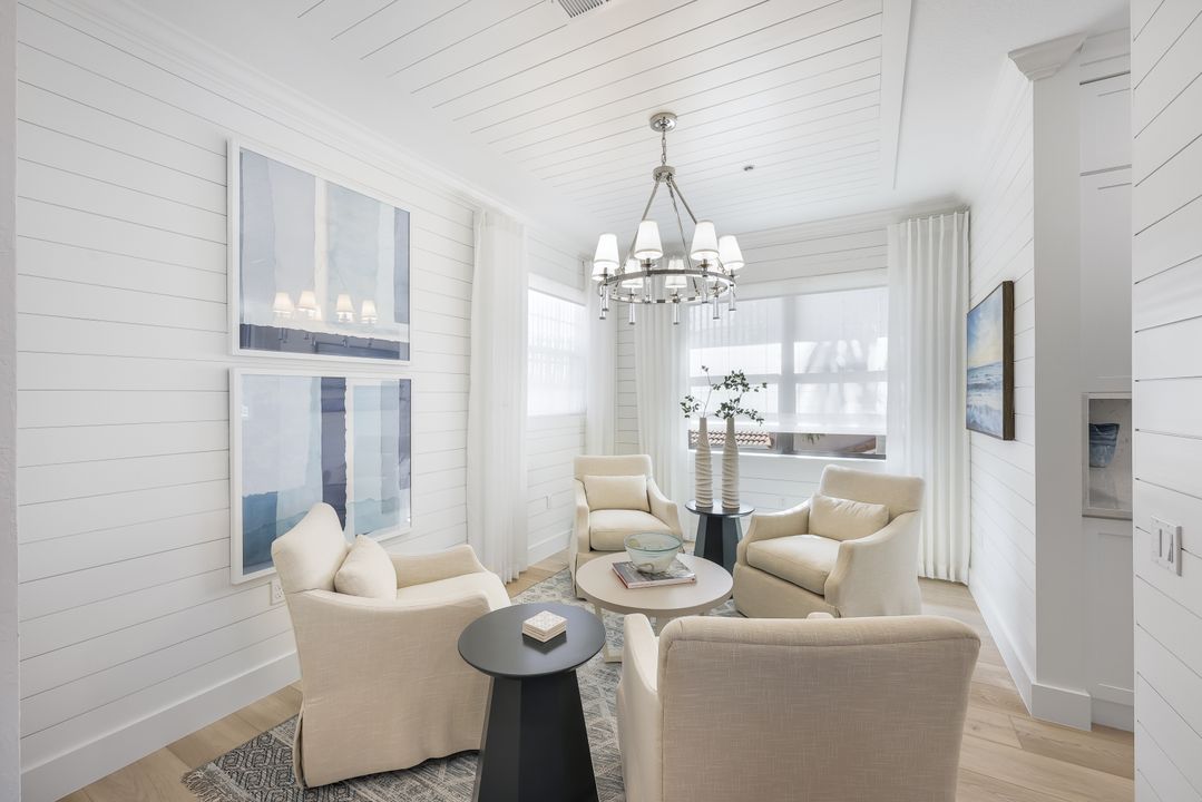 10450 Smoke House Bay Dr #201, Naples, FL 34120