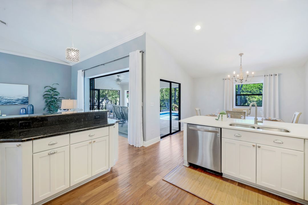 430 Cypress Way E, Naples, FL 34110