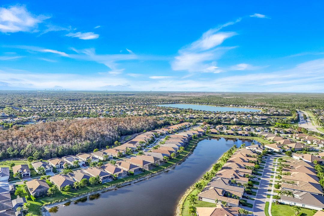 28560 Twain Dr, Bonita Springs, FL 34135