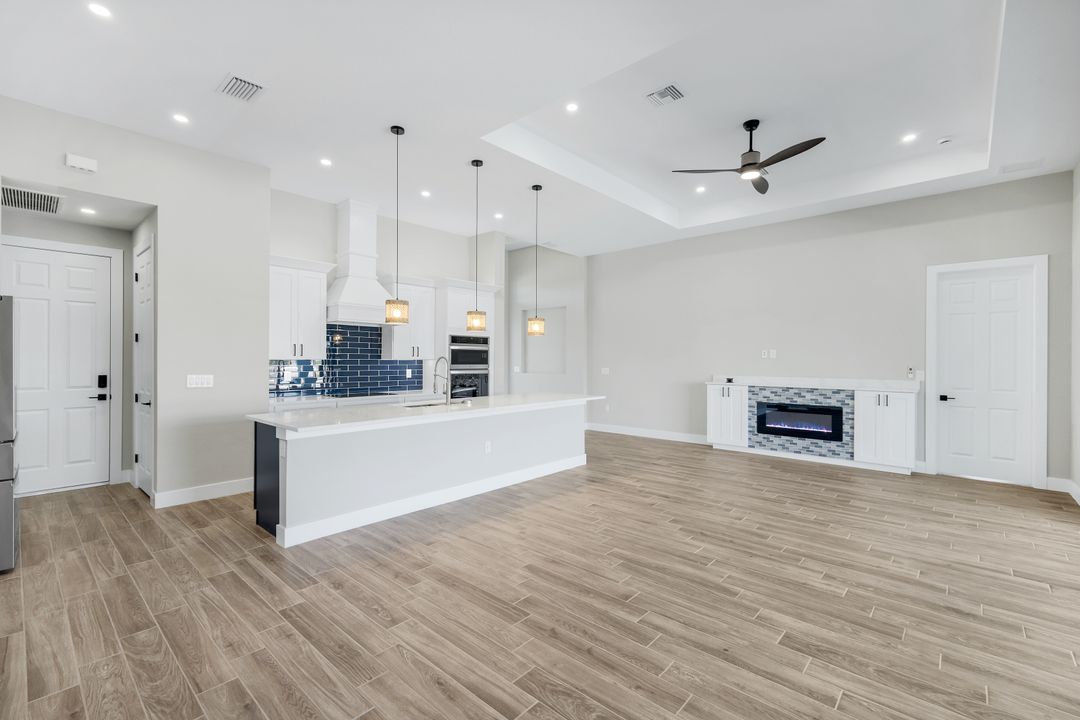 1909 NW 32nd Ct, Cape Coral, FL 33993