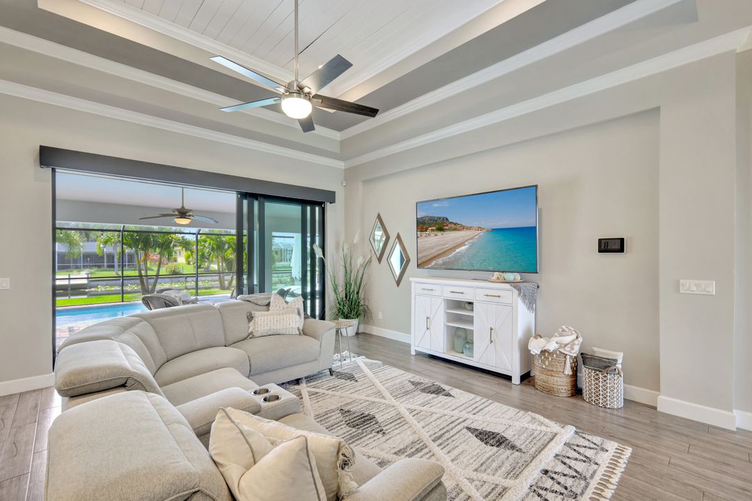 1410 SW 12th Terrace, Cape Coral, FL 33991