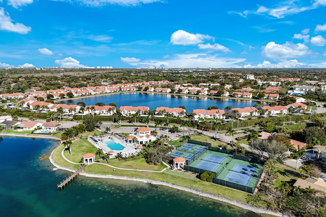 7750 Jewel Ln #103, Naples, FL 34109