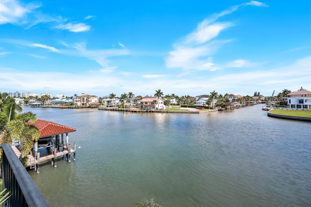 290 Channel Dr, Naples, FL 34108