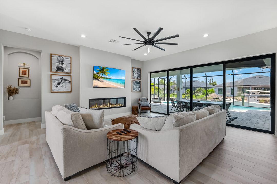 2224 SW 31st Ln, Cape Coral, FL 33914