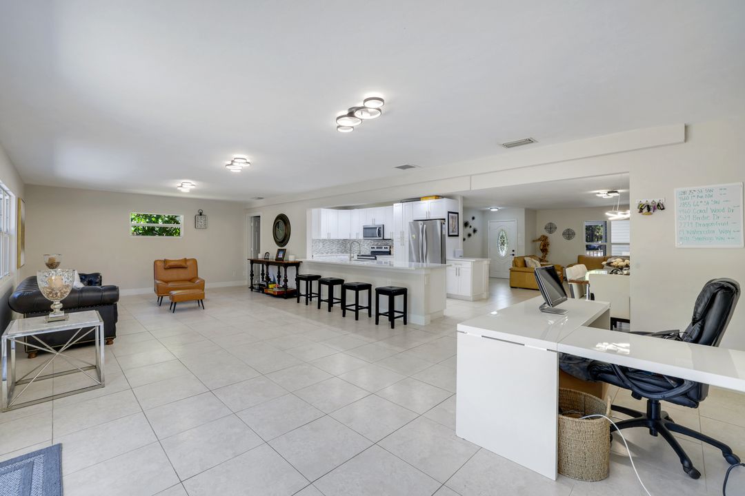 2855 66th St SW, Naples, FL 34105