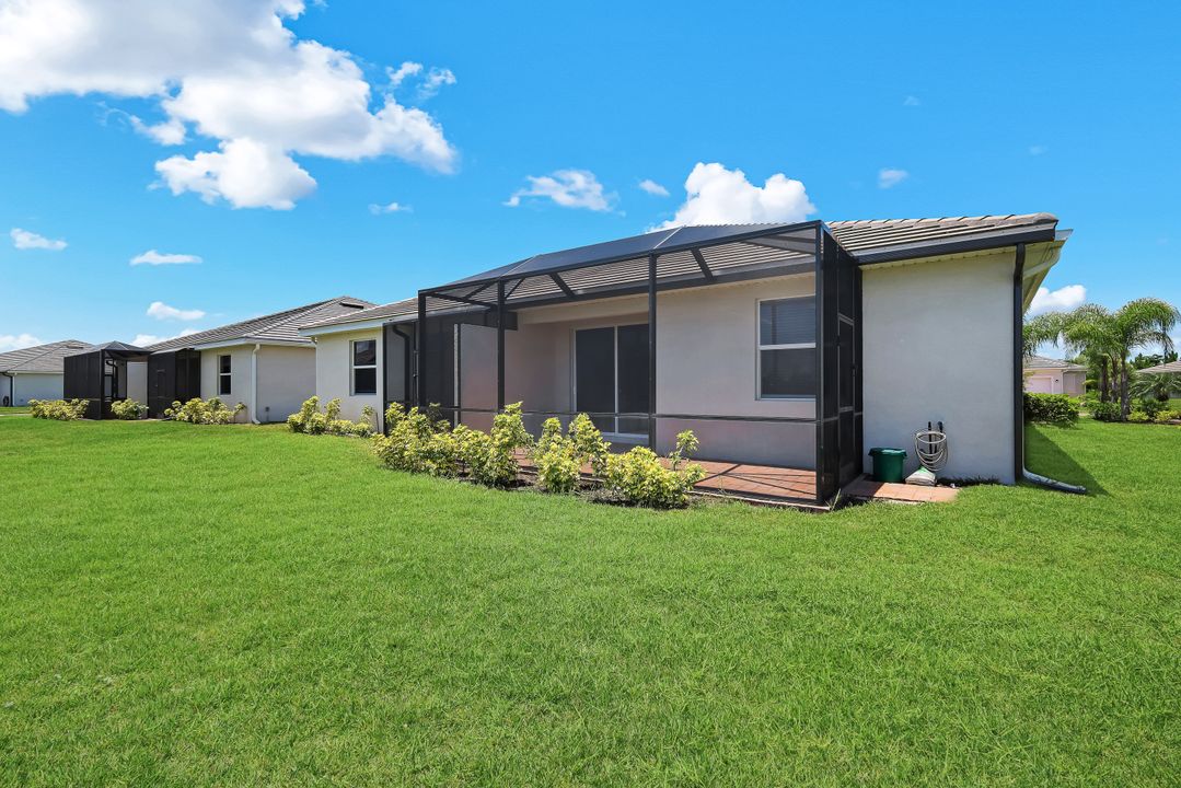 2175 Dragonfruit Wy, Naples, FL 34120