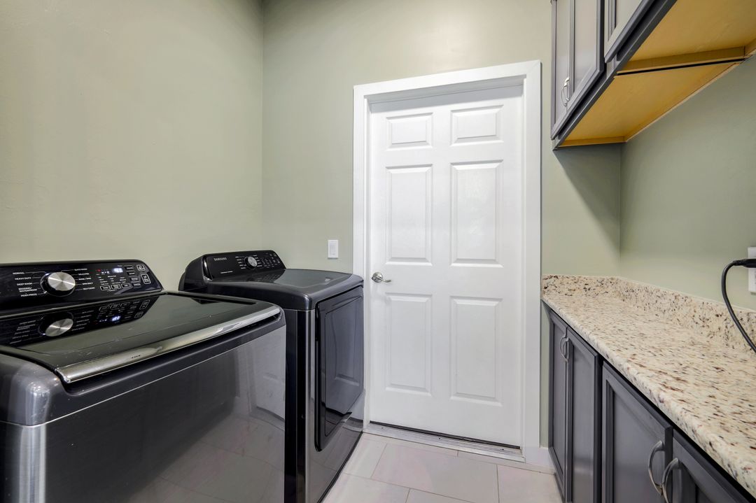 6446 40th St NE, Naples, FL 34120