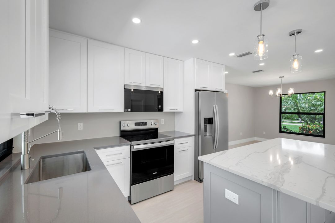 27081 Harbor Dr, Bonita Springs, FL 34135