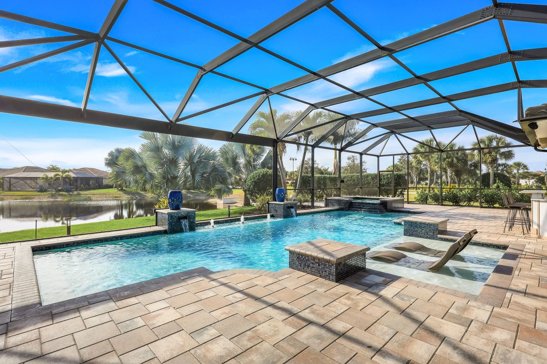 9180 Ores Cir, Naples, FL 34120
