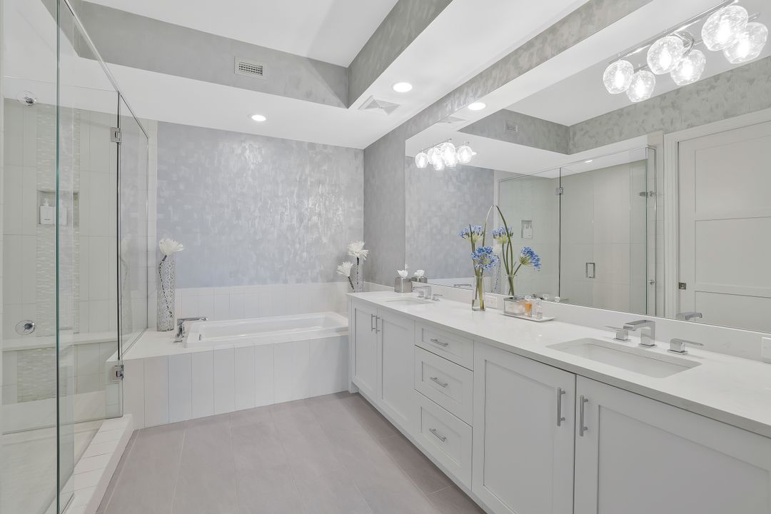 1035 3rd Ave S #402, Naples, FL 34102