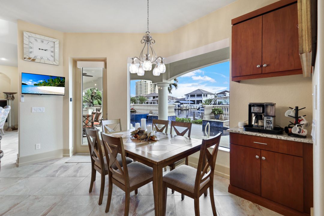 1506 Hermitage Ln, Cape Coral, FL 33914