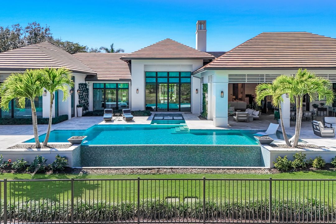 2818 Thistle Way, Naples, FL 34105