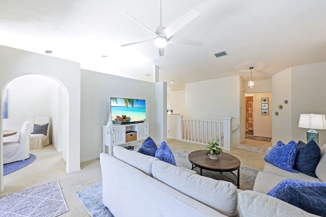 386 Emerald Bay Cir #G4, Naples, FL 34110