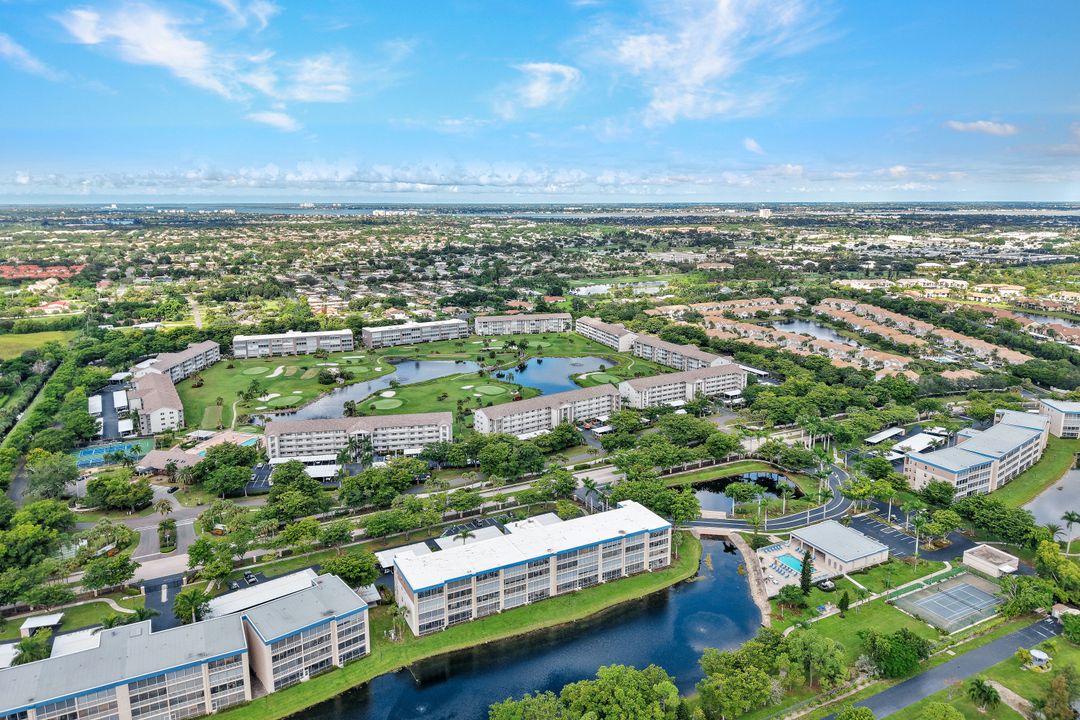 14901 Park Lake Dr #106, Fort Myers, FL 33919