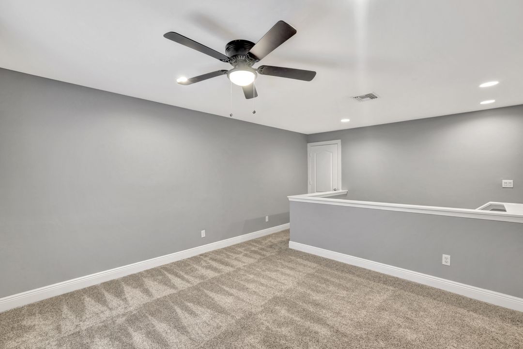 9792 Glen Heron Dr, Bonita Springs, FL 34135