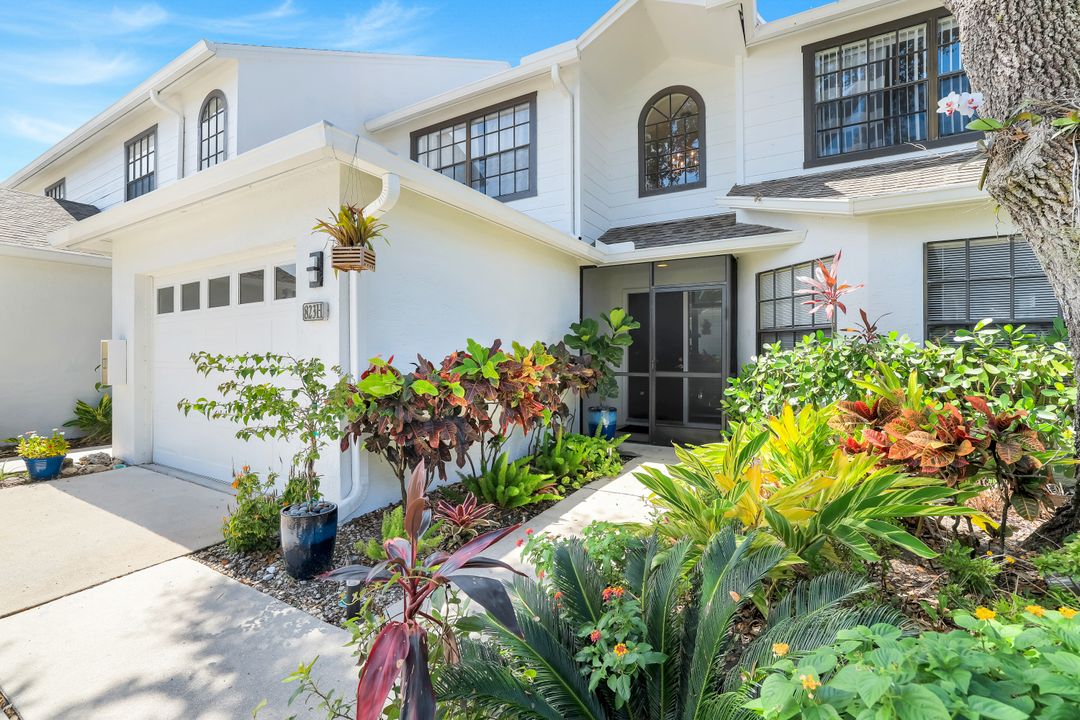 823 Meadowland Dr #H42-6, Naples, FL 34108