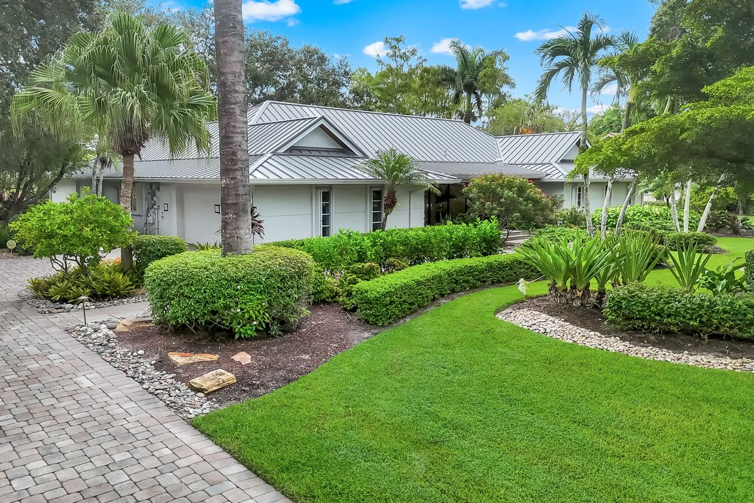 13024 Valewood Dr, Naples, FL 34119