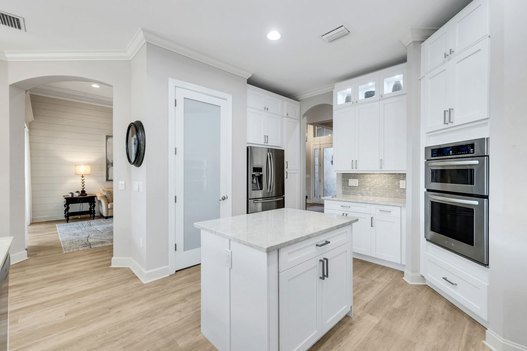 9356 Slate Ct, Naples, FL 34120