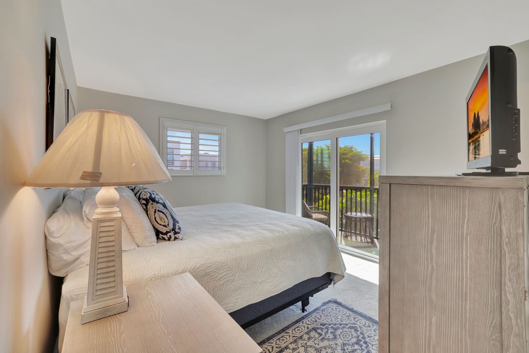 766 Central Ave #304, Naples, FL 34102