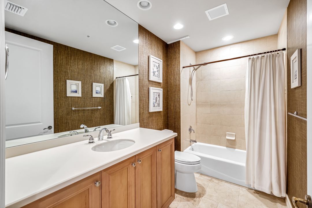 4951 Bonita Bay Blvd #303, Bonita Springs, FL 34134