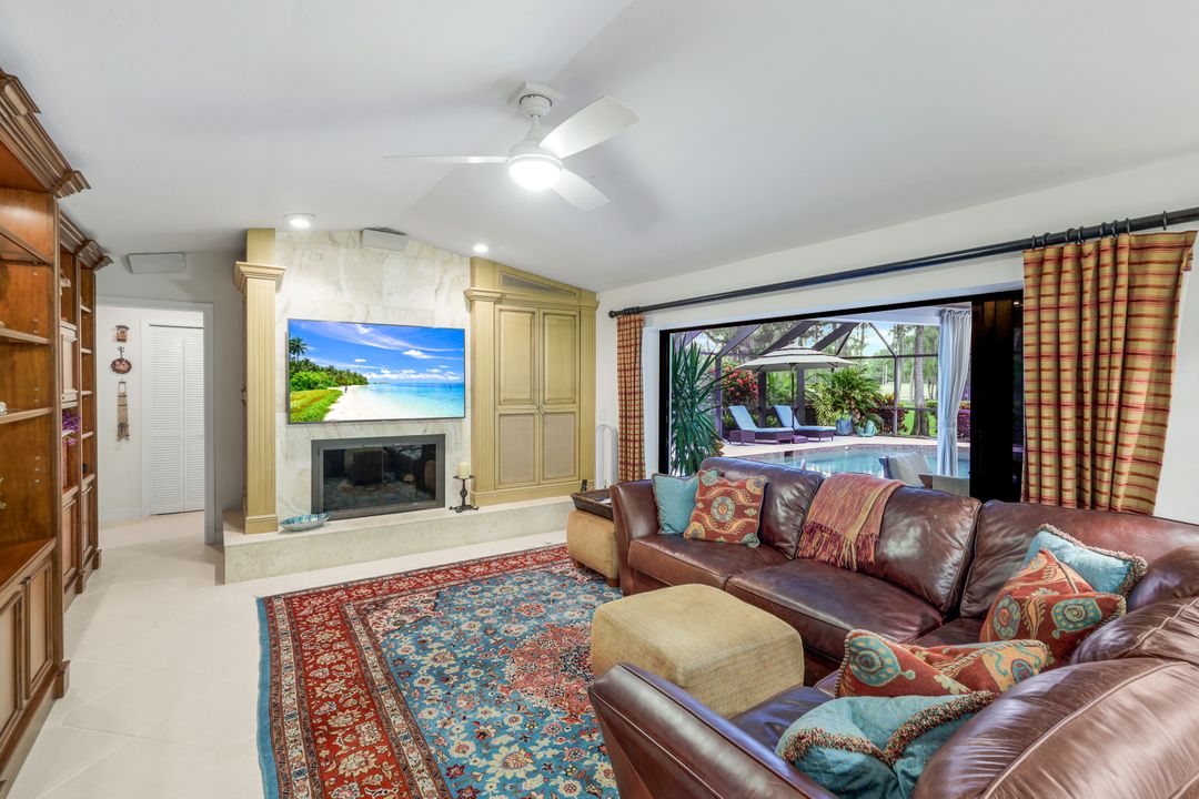 13024 Valewood Dr, Naples, FL 34119